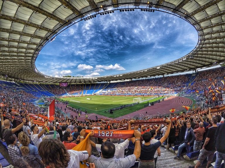Assistir um jogo de futebol em Roma e comprar ingressos Roma pra Você