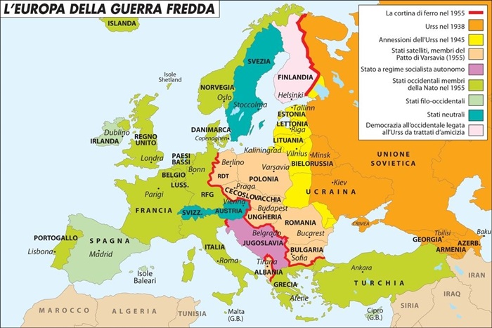 Mapa da Europa, colorido como Rainha Europa de acordo com a última divisão  (título sobre o objecto)