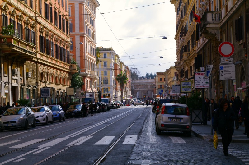 rua no centro de roma