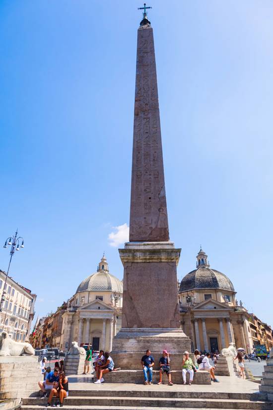 obelisco em Roma na piazza del popolo